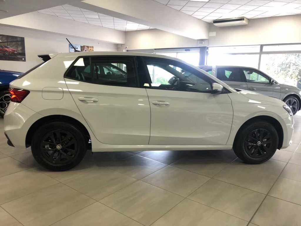 SKODA Fabia 1.0 MPI 80 CV Your Way - 5