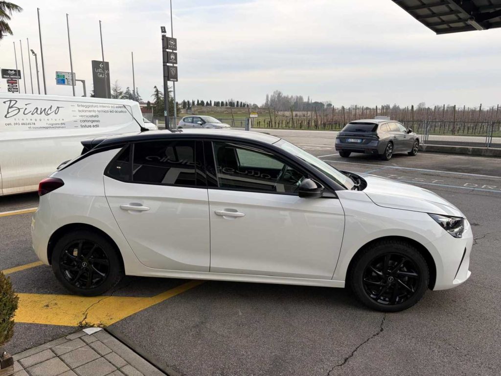 OPEL Corsa 1.2 Design & Tech - 4