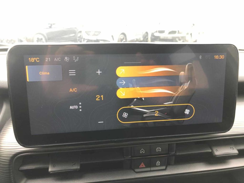 JEEP Avenger 1.2 Turbo 100 CV Altitude - 15