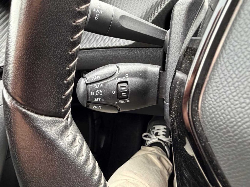 PEUGEOT 2008 PureTech 100 S&S Active - 17