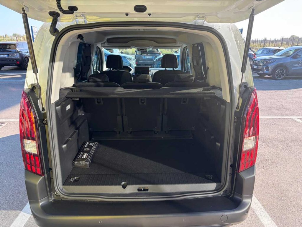 PEUGEOT Rifter BlueHDi 100 S&S Allure Standard - 9