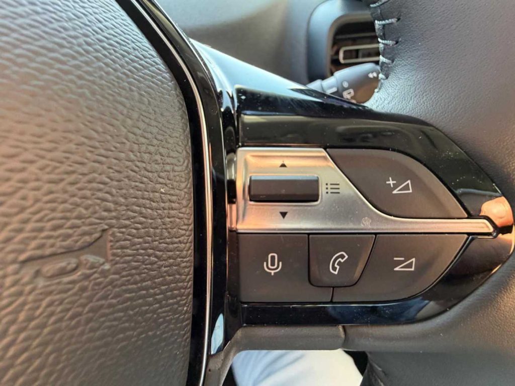 PEUGEOT Rifter BlueHDi 130 S&S Allure Long - 20