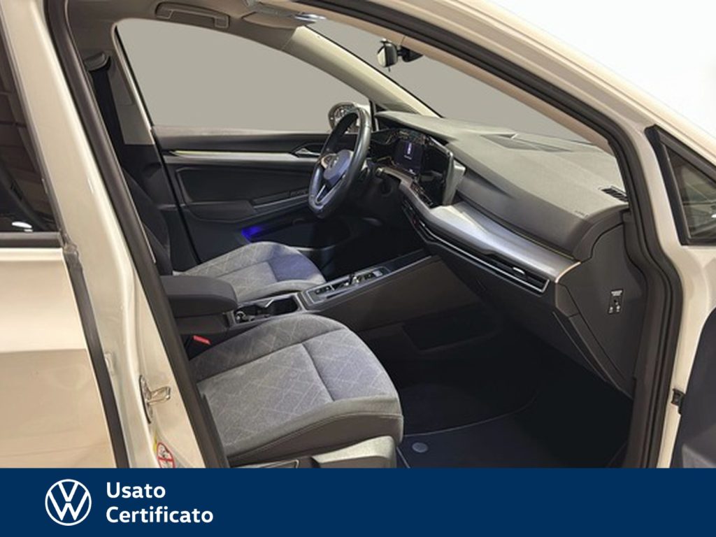 VOLKSWAGEN Golf 1.5 tgi life 130cv dsg - 6