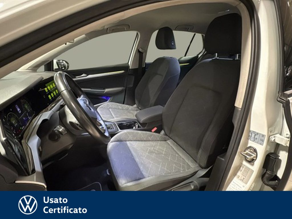 VOLKSWAGEN Golf 1.5 tgi life 130cv dsg - 16