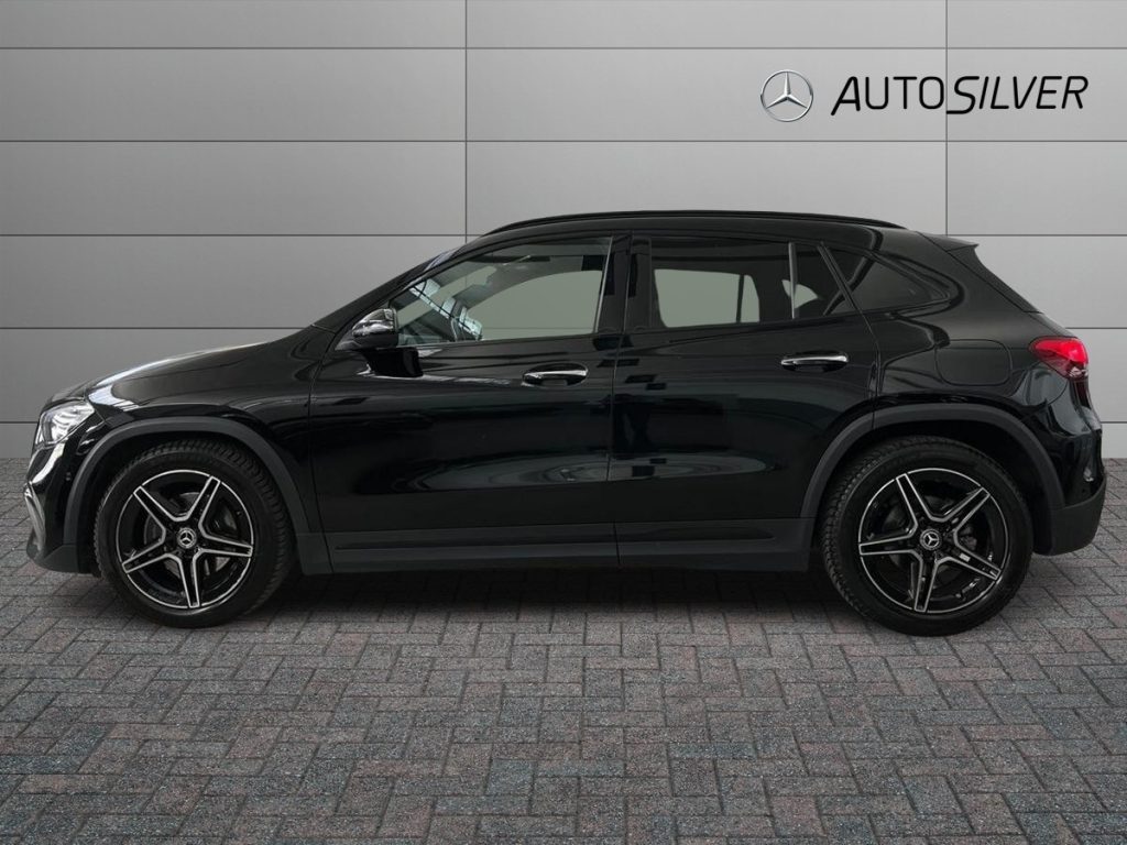 MERCEDES-BENZ GLA 200 d 4matic Premium - 6