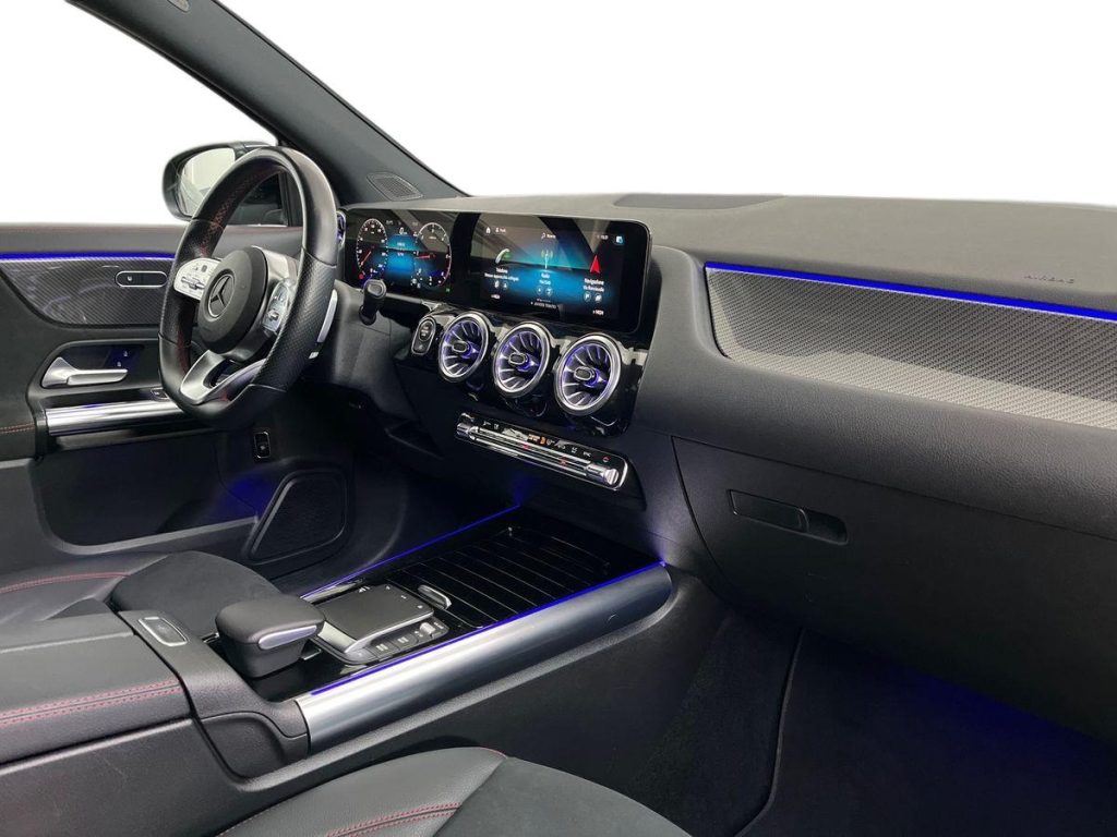 MERCEDES-BENZ GLA 200 d 4matic Premium - 16