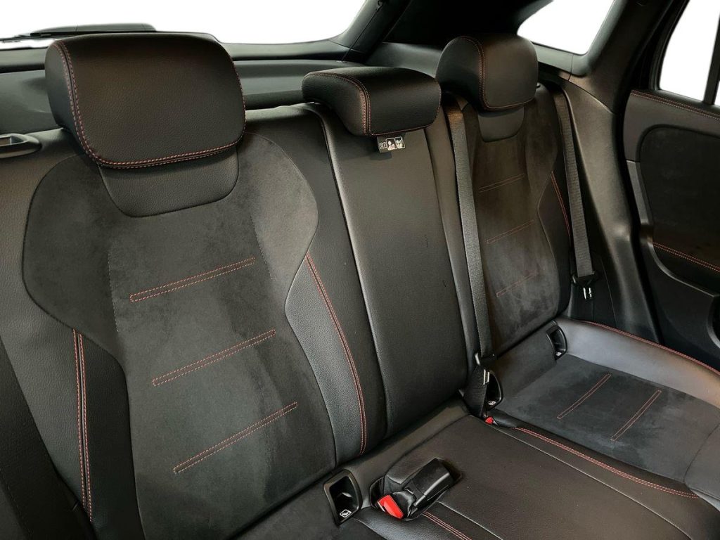 MERCEDES-BENZ GLA 200 d 4matic Premium - 15