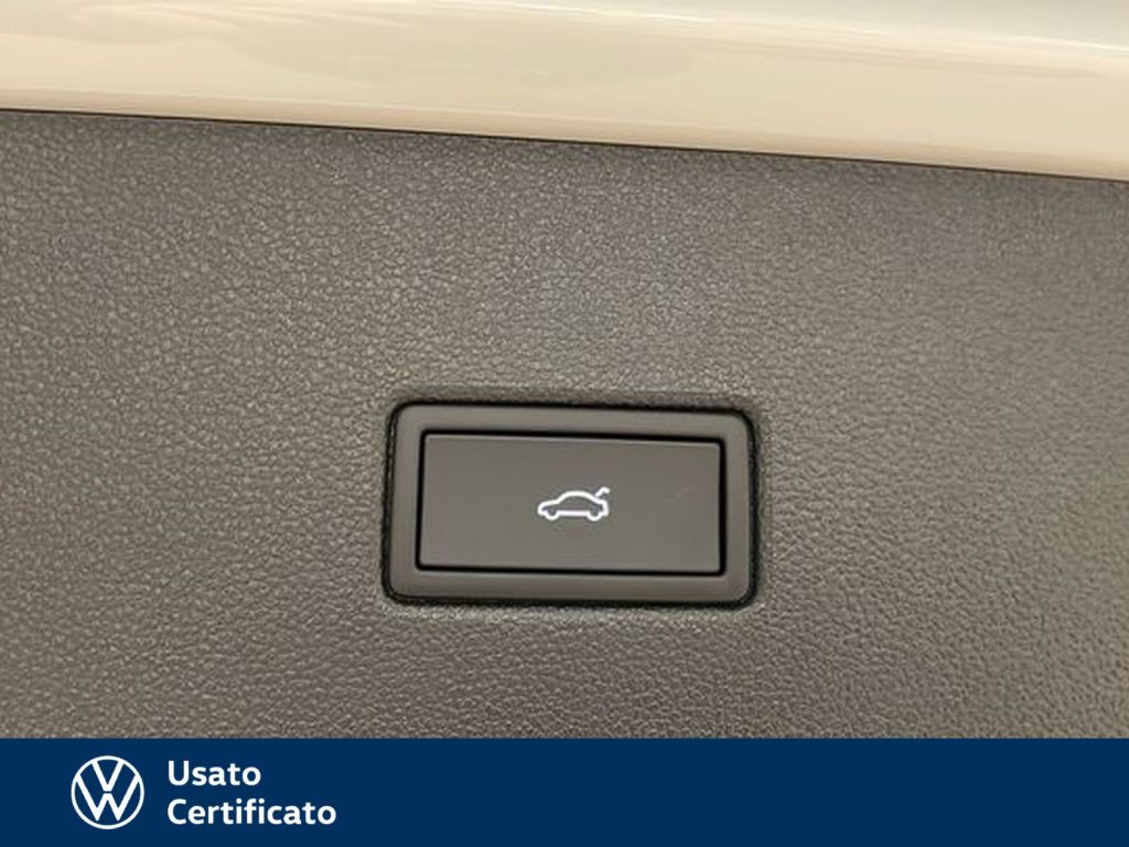 VOLKSWAGEN T-Roc 2.0 tdi r-line plus 150cv dsg - 19