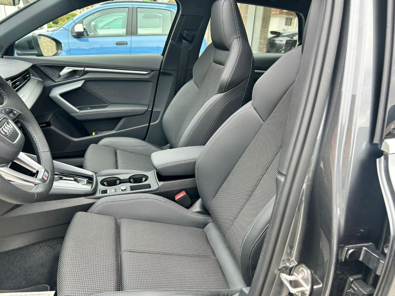 AUDI A3 SPB 35 TDI 110 kW S tronic S line edition - 8
