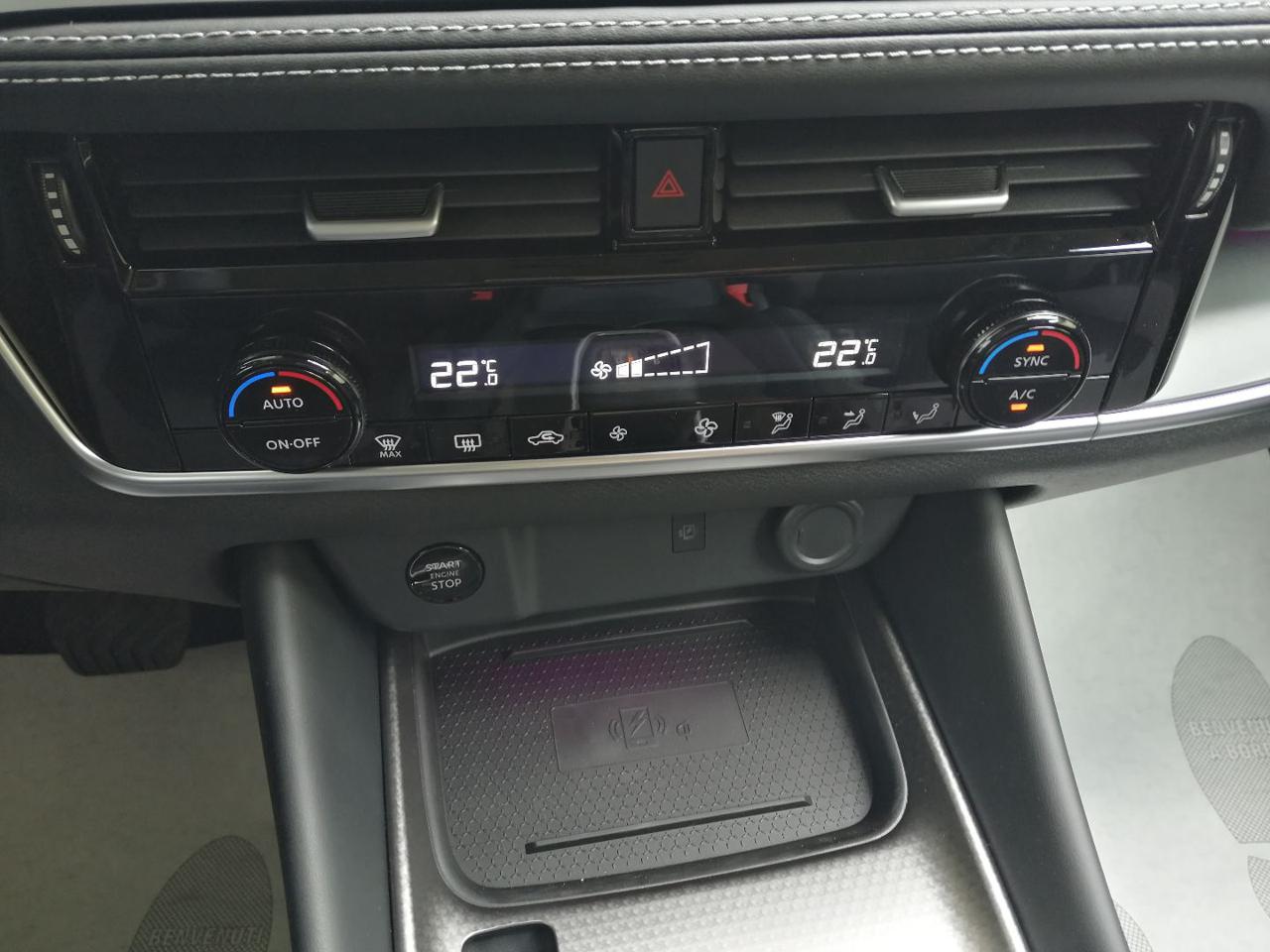 NISSAN Qashqai MHEV 158 CV Xtronic N-Connecta - 27