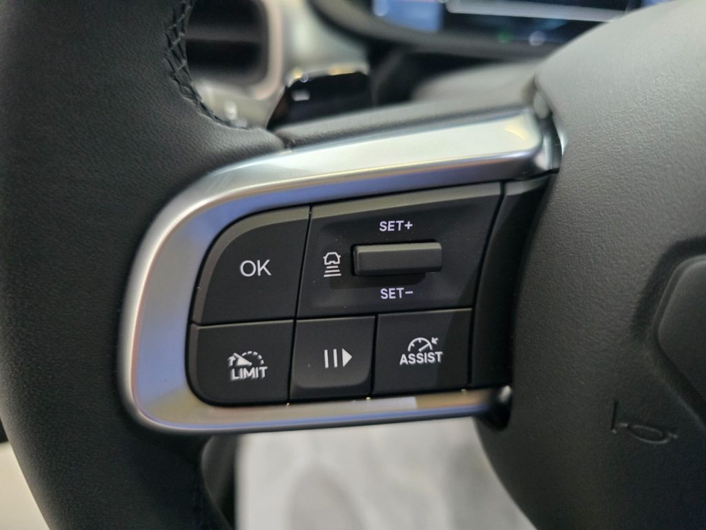 JEEP Avenger 1.2 Turbo 100 CV e-Hybrid Summit - 12