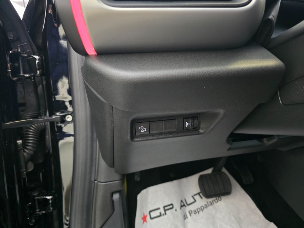 JEEP Avenger 1.2 Turbo 100 CV e-Hybrid Summit - 18