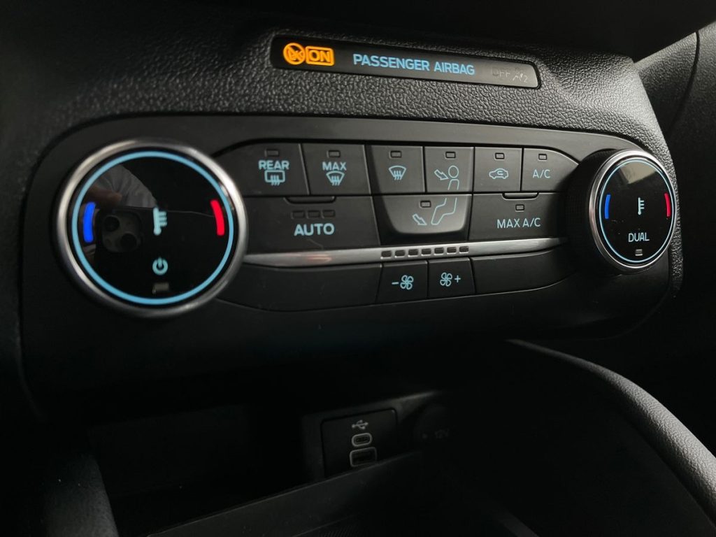 FORD Kuga 2.5 Full Hybrid 190 CV CVT 2WD ST-Line - 14