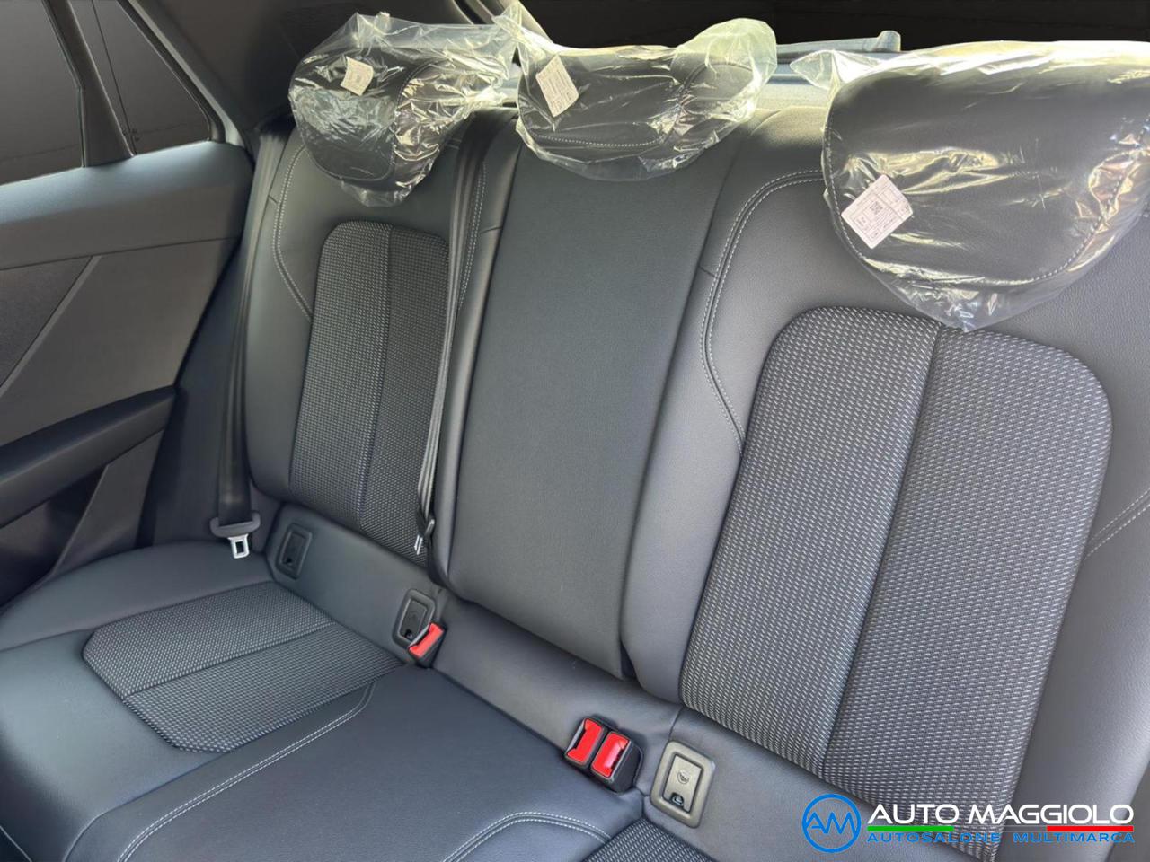 AUDI Q2 35 TFSI S tronic Identity Black PREZZO REALE - 12