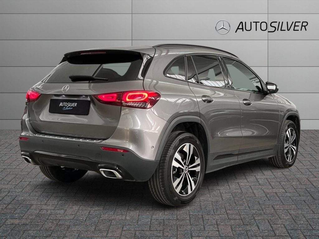 MERCEDES-BENZ GLA 200 d Automatic Sport Plus - 2