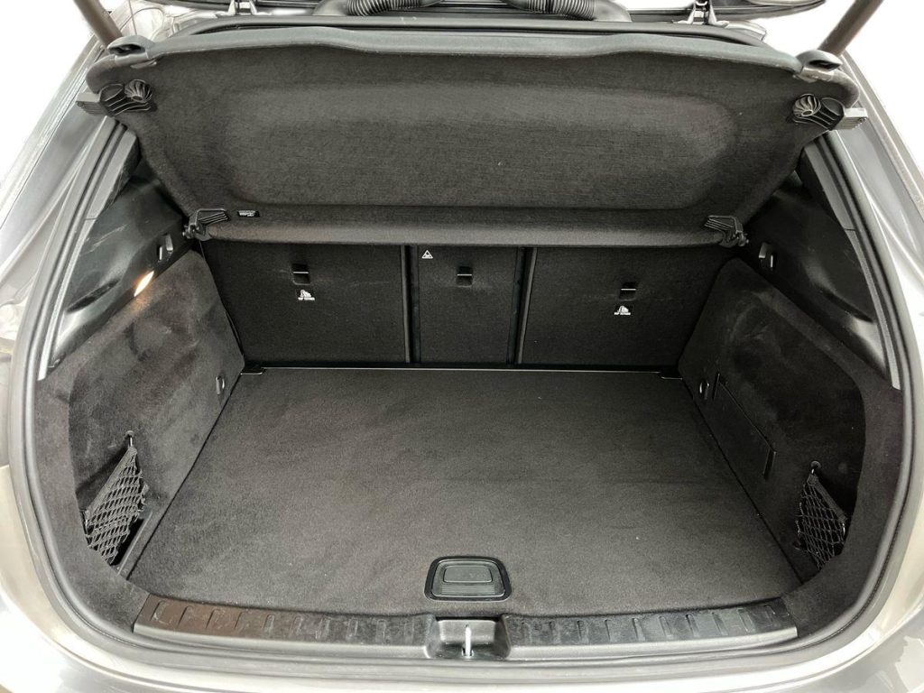 MERCEDES-BENZ GLA 200 d Automatic Sport Plus - 13