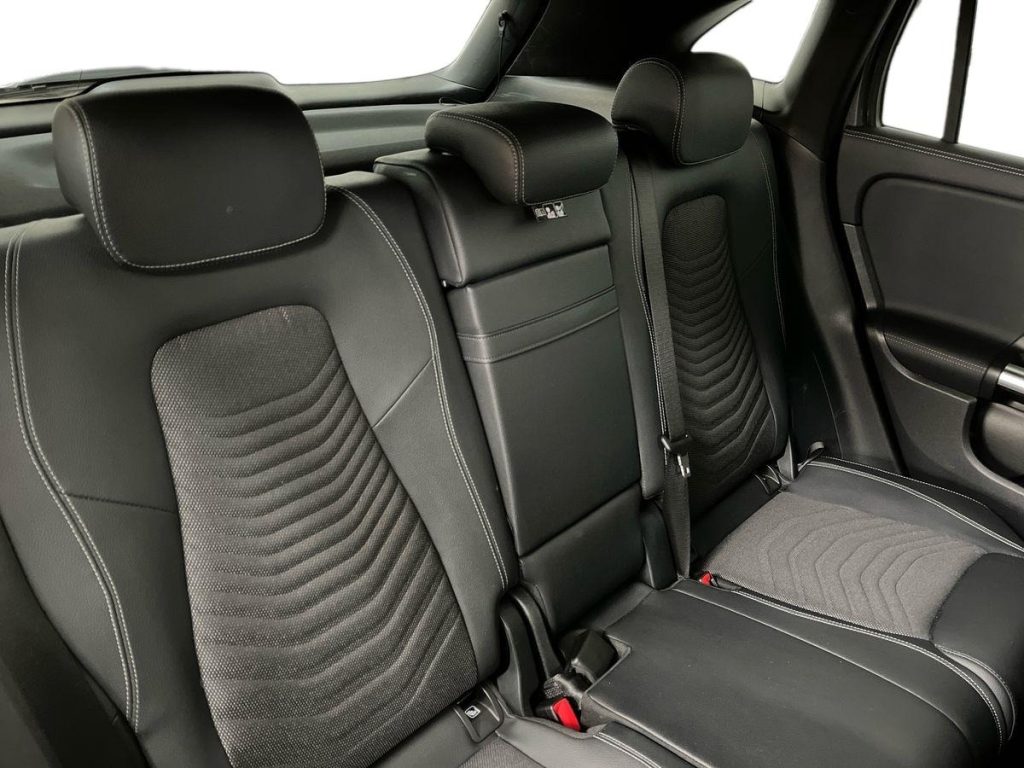 MERCEDES-BENZ GLA 200 d Automatic Sport Plus - 15