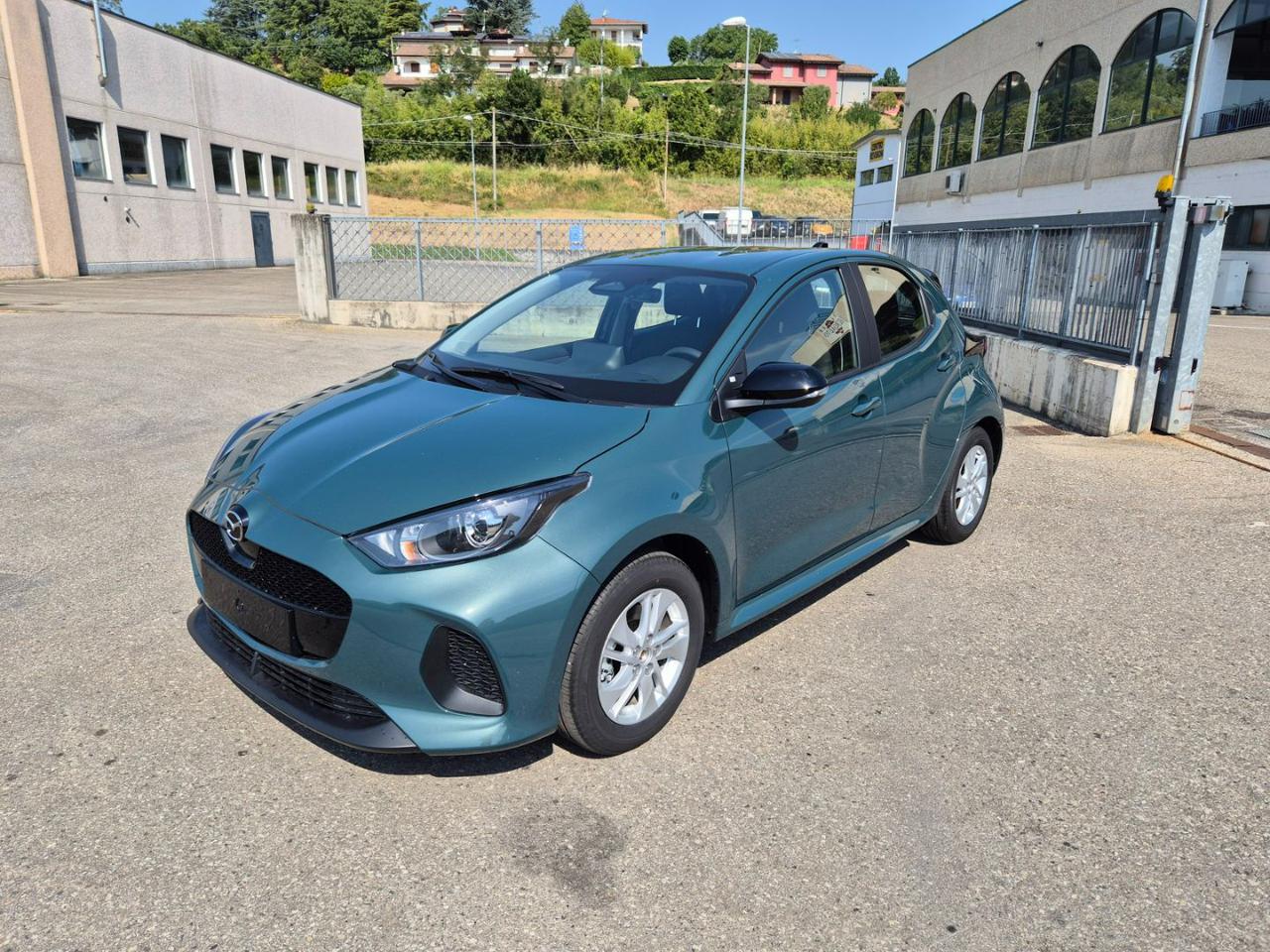 MAZDA 2 Hybrid 1.5 VVT e-CVT Full Hybrid Electric C - 2