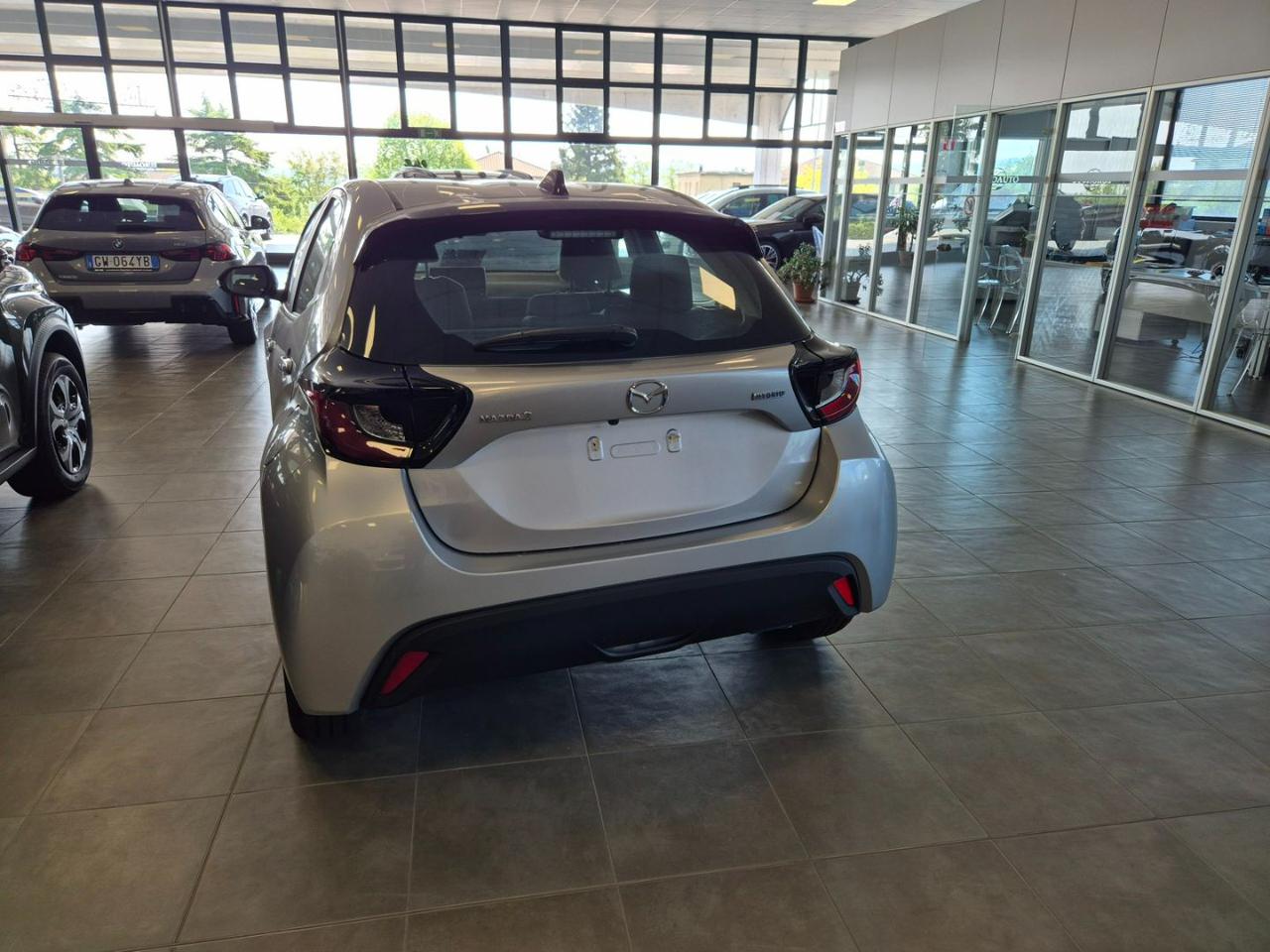 MAZDA 2 Hybrid 1.5 VVT e-CVT Full Hybrid Electric C - 6