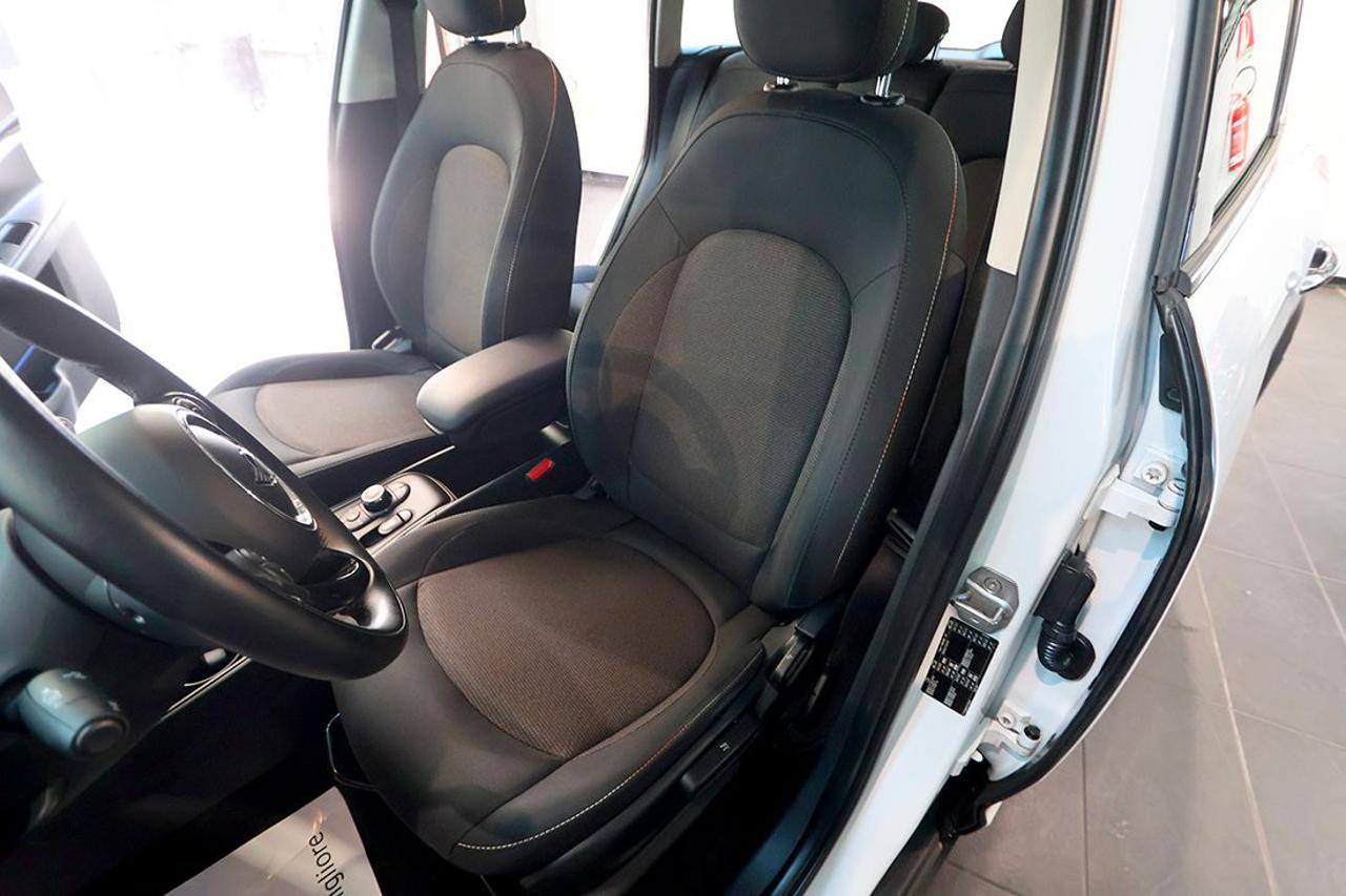 MINI Countryman 1.5 One D - 17