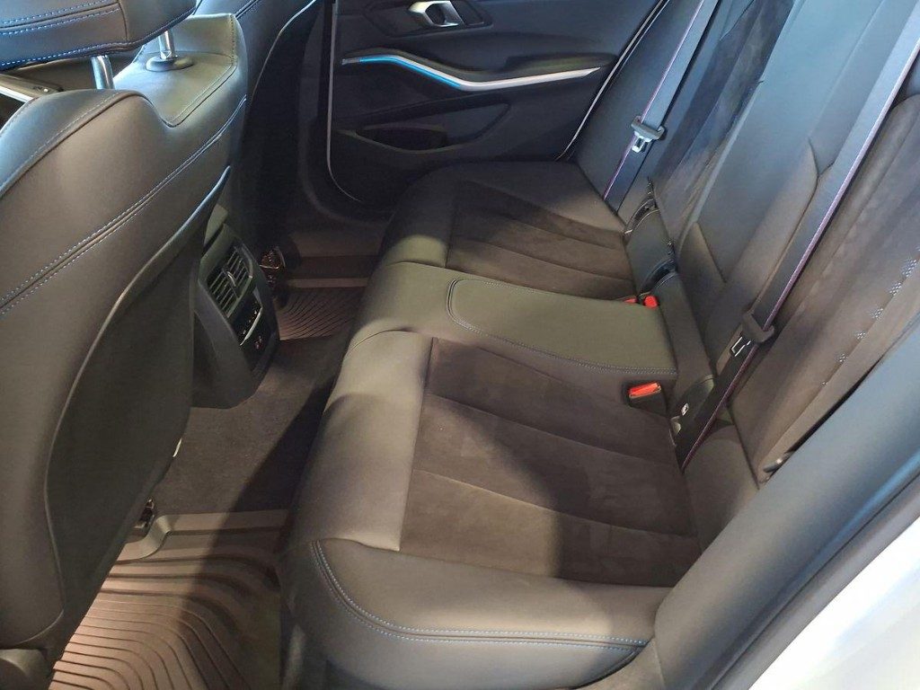 BMW 320 d 48V xDrive Touring Msport Pro Aut. + Tetto apr. - 12