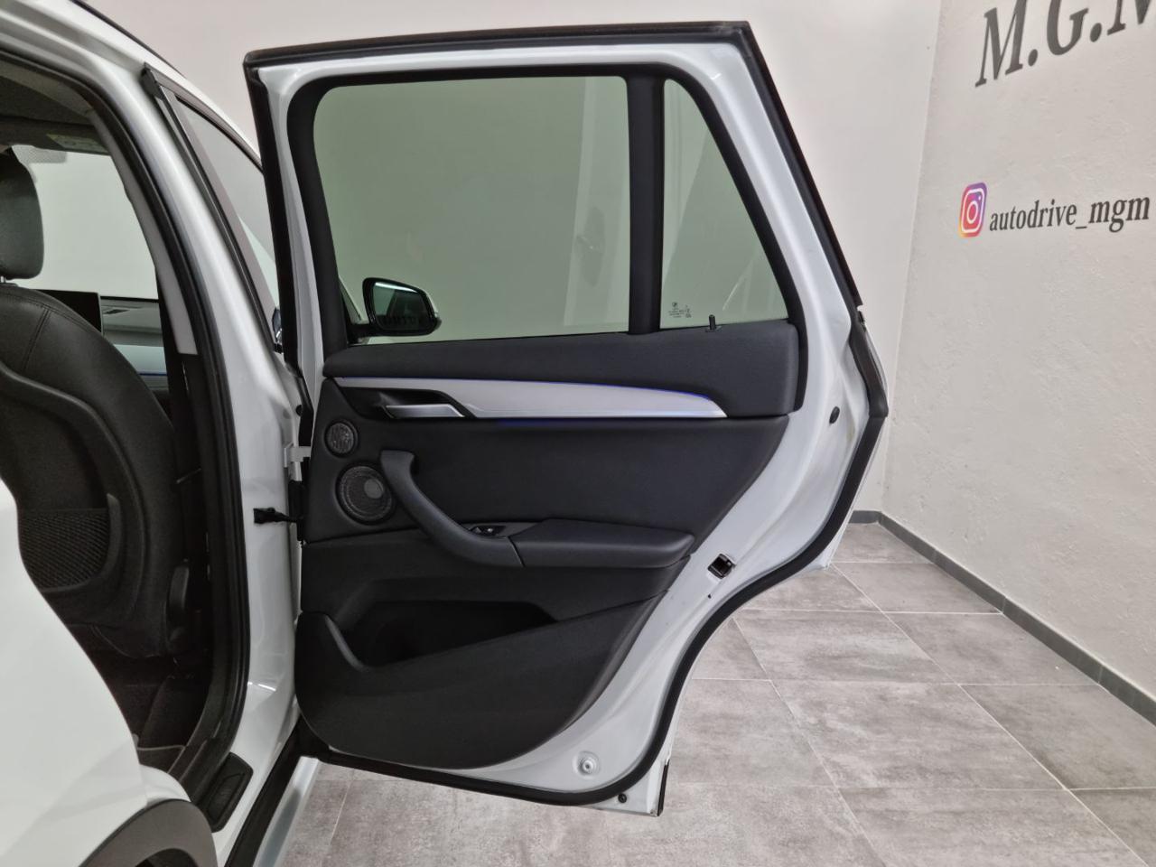 BMW X1 xDrive18d Business Advantage - 25