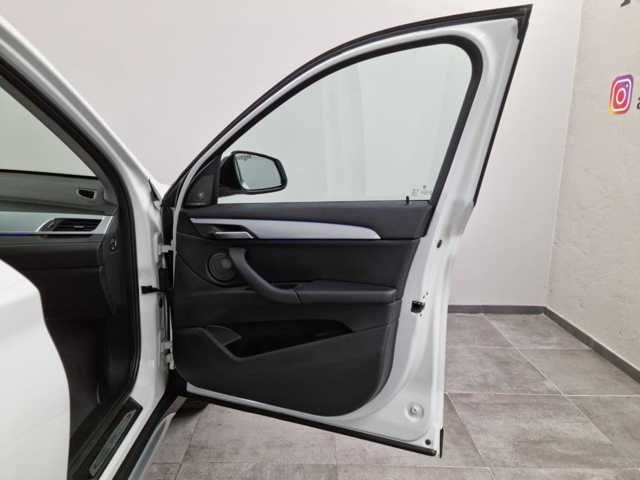 BMW X1 xDrive18d Business Advantage - 27