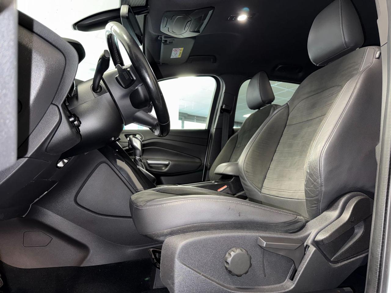 Ford Kuga 2.0 TDCI 150 CV S&S 4WD Powershift ST-Line-GANCIO 2018 - foto 2