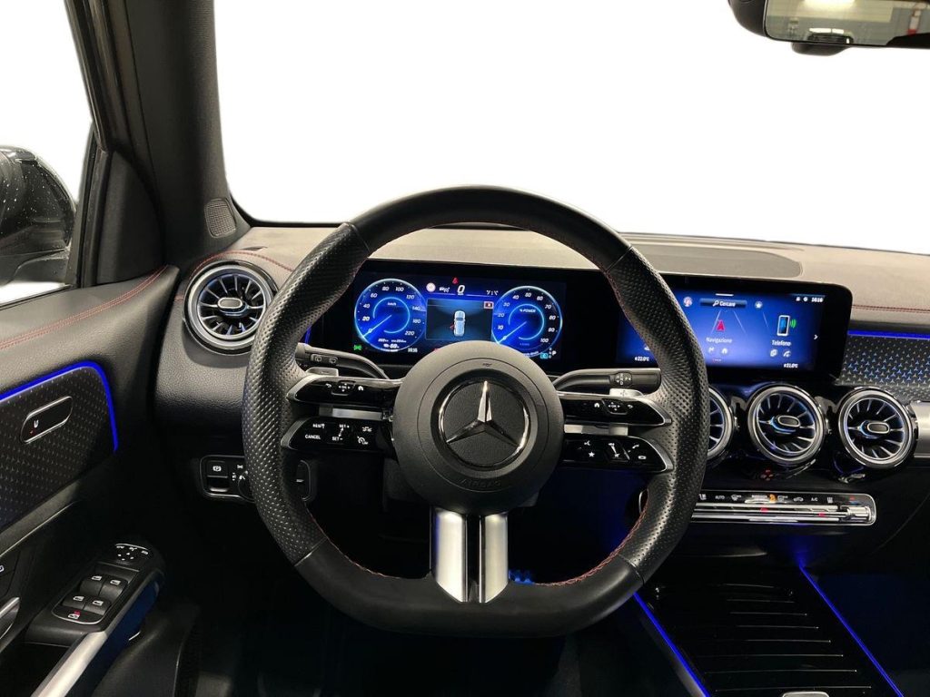 MERCEDES-BENZ EQB 300 4Matic AMG Line Advanced Plus - 10