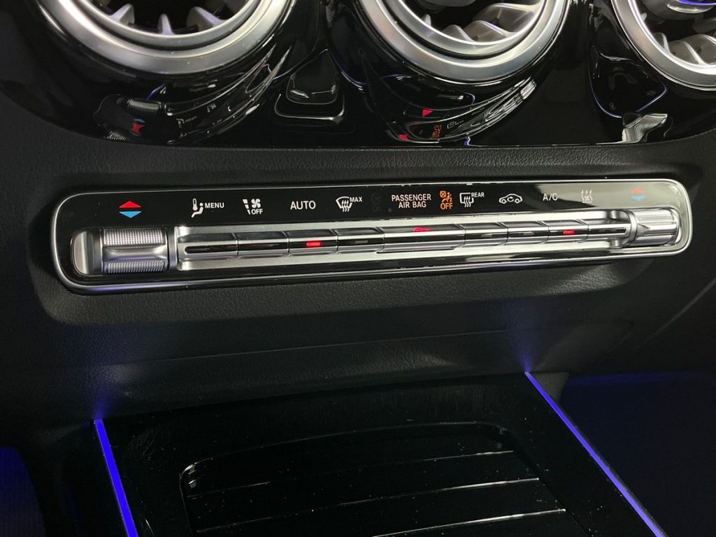 MERCEDES-BENZ EQA 300 4Matic Progressive Advance - 13