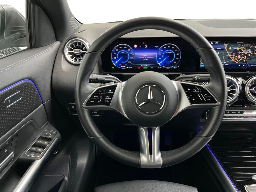 MERCEDES-BENZ EQA 300 4Matic Progressive Advance - 10