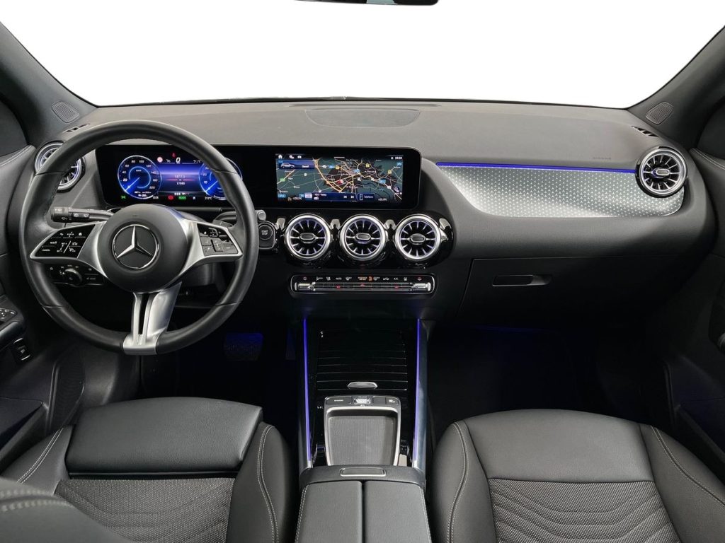 MERCEDES-BENZ EQA 300 4Matic Progressive Advance - 8