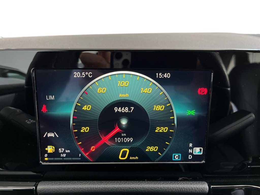 MERCEDES-BENZ B 180 d Automatic Sport - 8