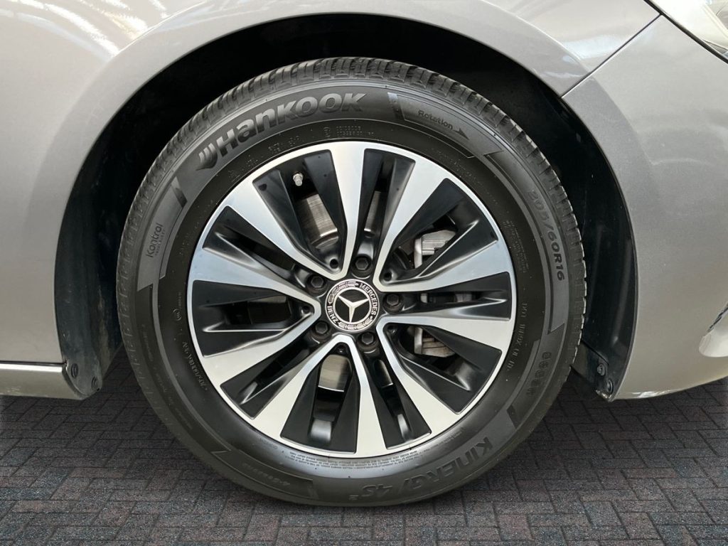 MERCEDES-BENZ B 180 d Automatic Sport - 7