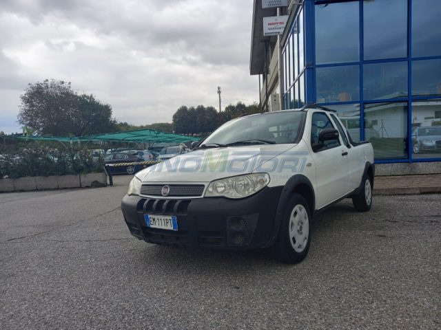 FIAT Strada Bianco pastello