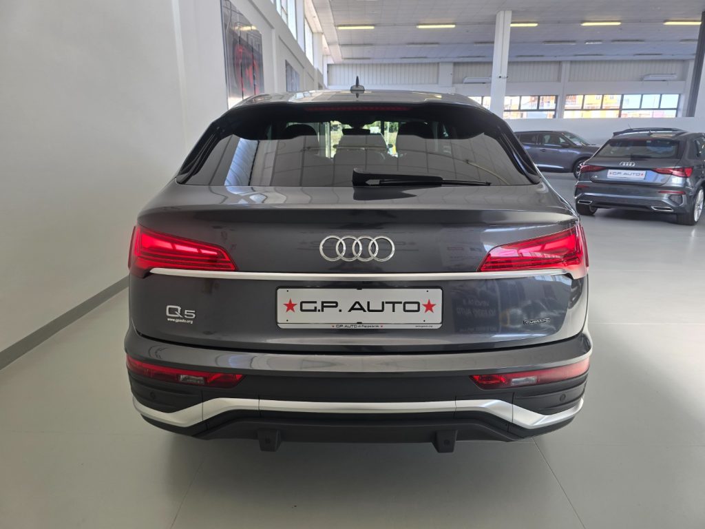 AUDI Q5 SPB 40 TDI quattro S tronic S line - 5