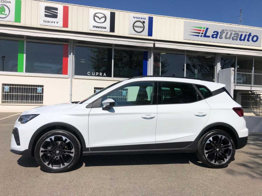 SEAT Arona 1.0 EcoTSI 115 CV DSG Black Edition - 3