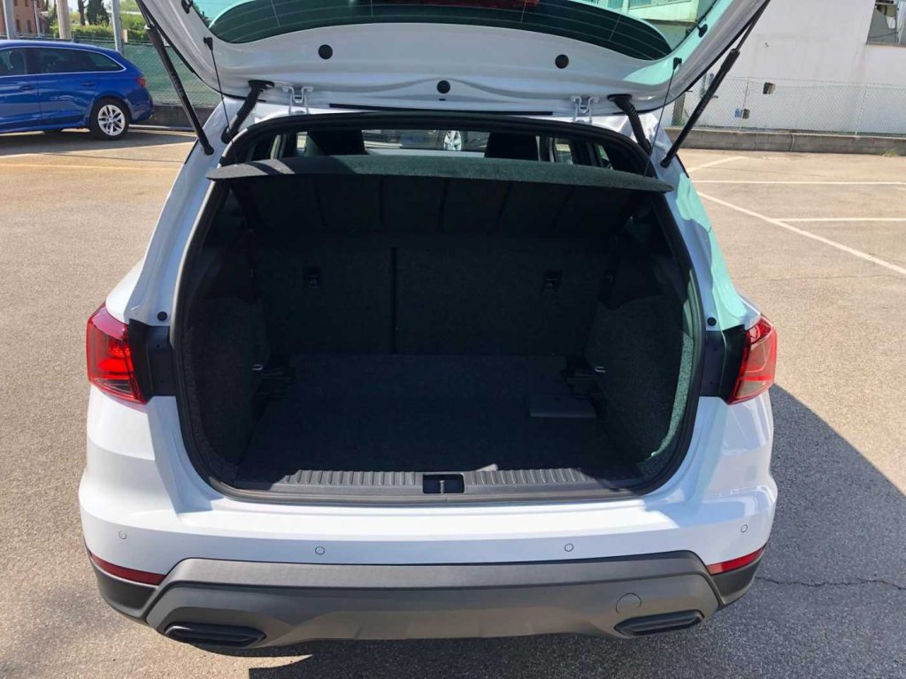 SEAT Arona 1.0 EcoTSI 115 CV DSG Black Edition - 8