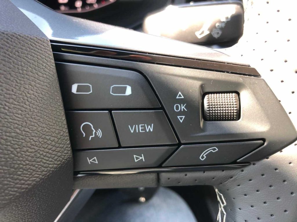 SEAT Arona 1.0 EcoTSI 115 CV DSG Black Edition - 12