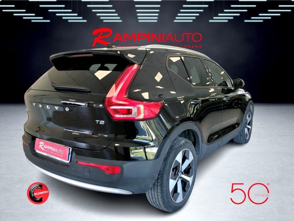 VOLVO XC40 T2 automatico km 34.000 Pronta Consegna 129 Cv - 8
