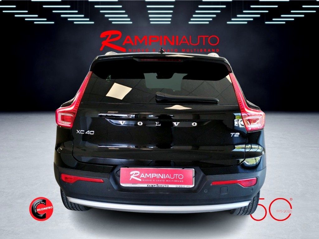 VOLVO XC40 T2 automatico km 34.000 Pronta Consegna 129 Cv - 9