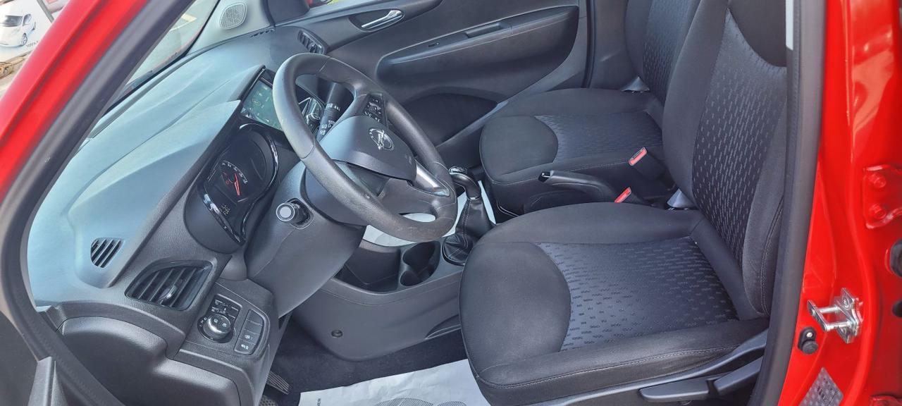 OPEL Karl Rocks 1.0 73 CV - 6