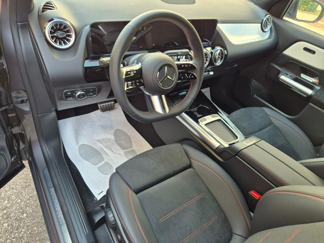 MERCEDES-BENZ GLA 250 e hybrid EQ AMG Line Advanced Plus - 10