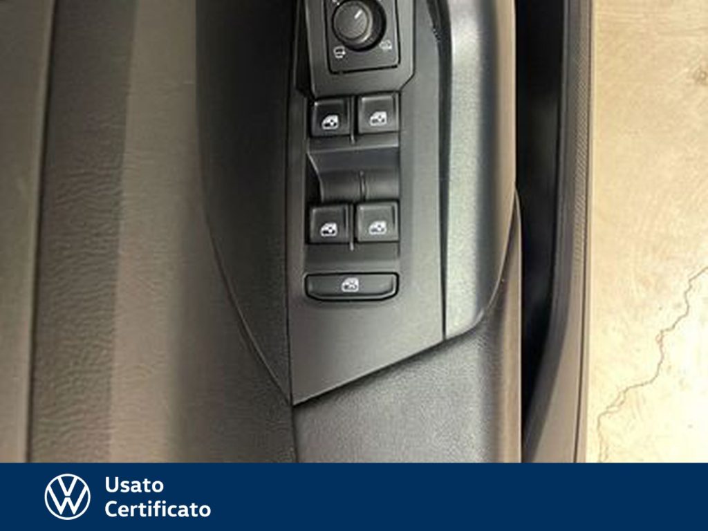 VOLKSWAGEN T-Cross 1.0 tsi style 110cv dsg - 17