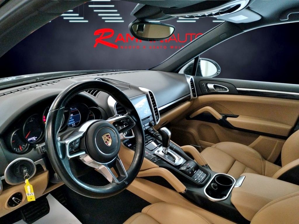 PORSCHE Cayenne 3.0 Diesel Platinum Edition 250 Cv Unico Proprieta - 15
