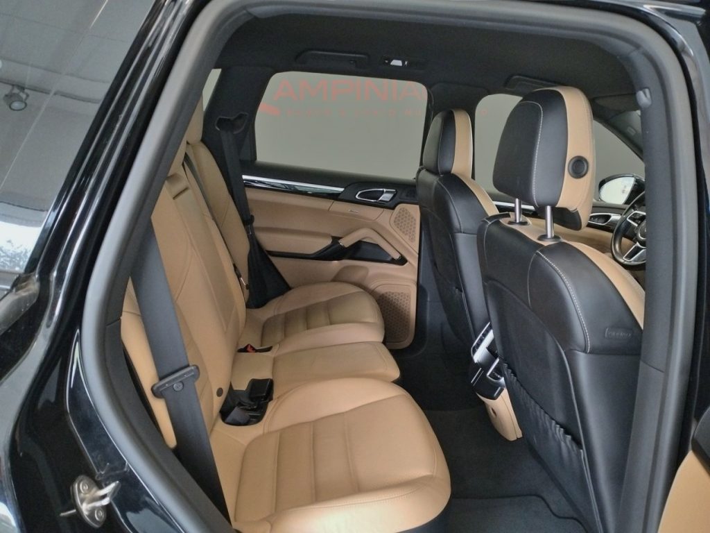 PORSCHE Cayenne 3.0 Diesel Platinum Edition 250 Cv Unico Proprieta - 18