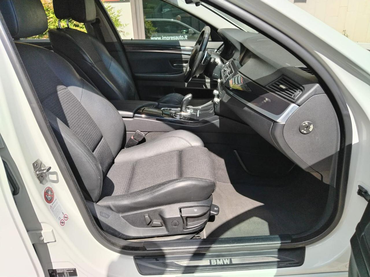 BMW 520 d Touring Business Sport - 16