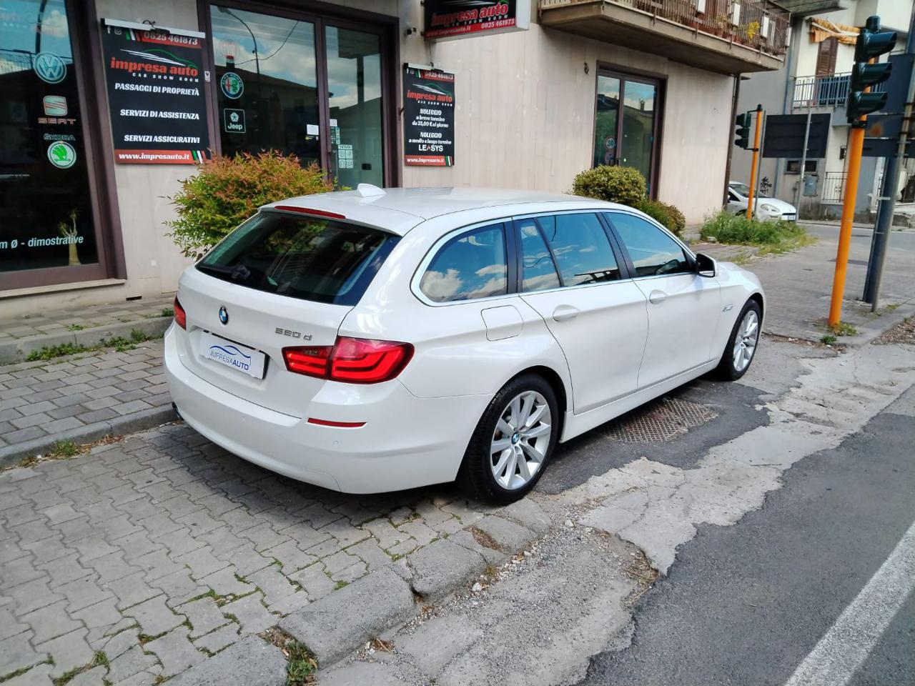 BMW 520 d Touring Business Sport - 9
