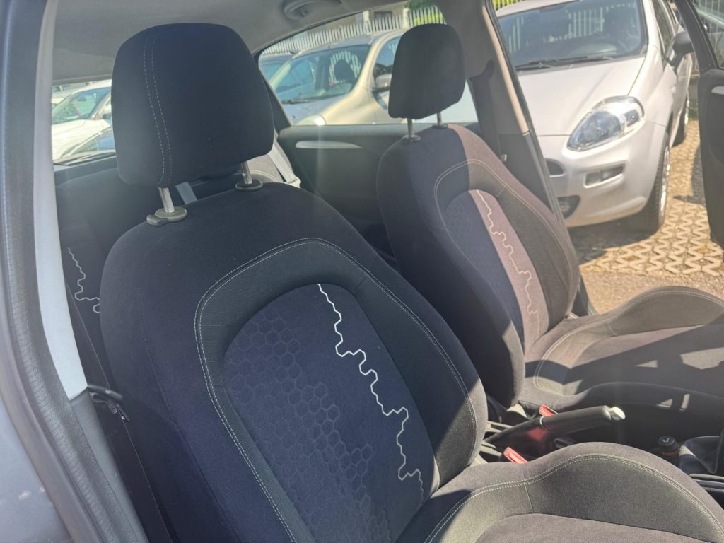 FIAT Punto 1.2 8V 5 porte Lounge - 11