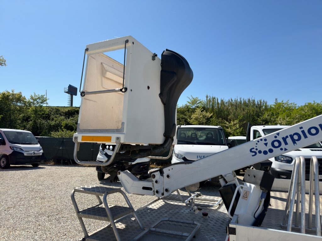 MERCEDES-BENZ Sprinter piattaforma aerea 18 mt - 13